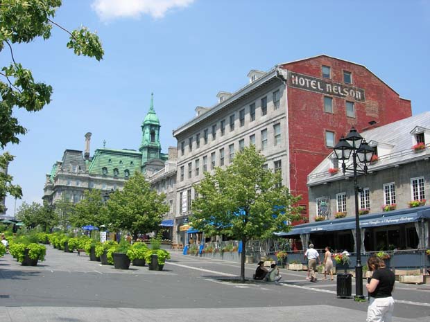 La place Jacques Cartier à Montréal