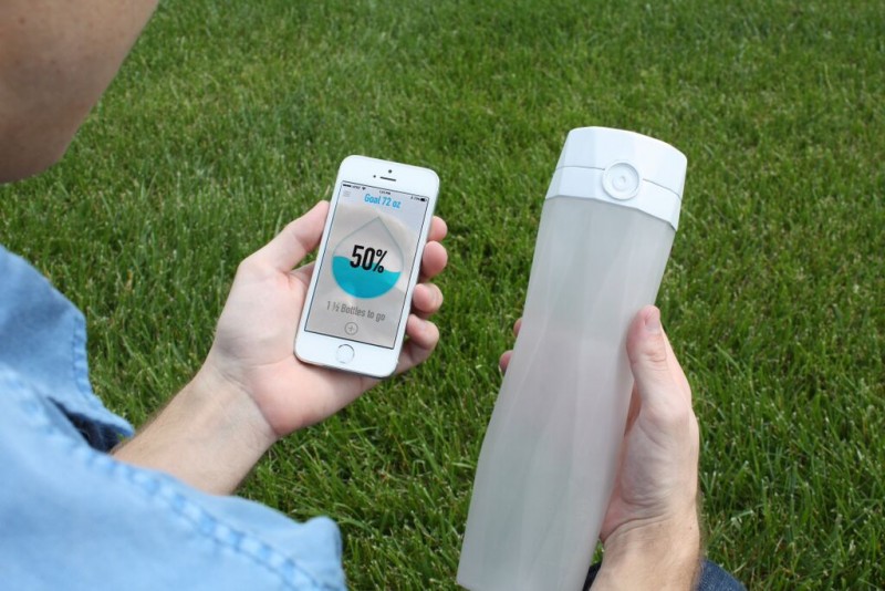 Hidrate Me - App and bottle