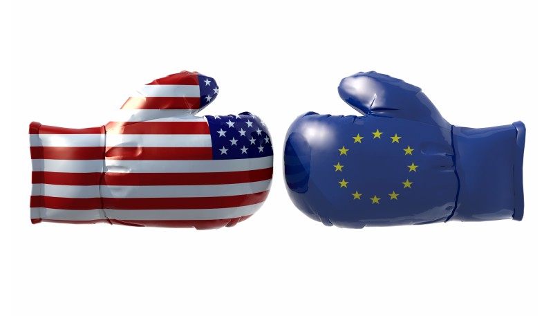 europe-vs.-america-boxing-gloves