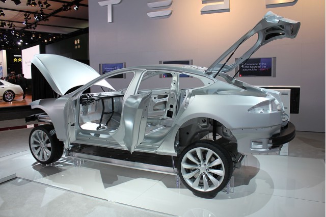 tesla model s construction