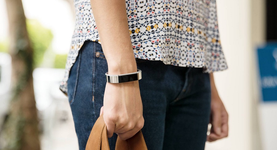 fitbit pebble