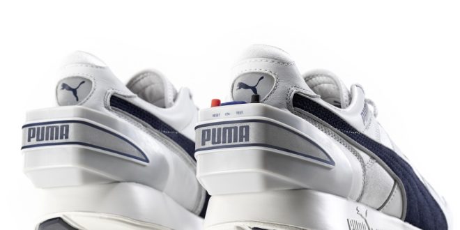 paire de chaussure puma