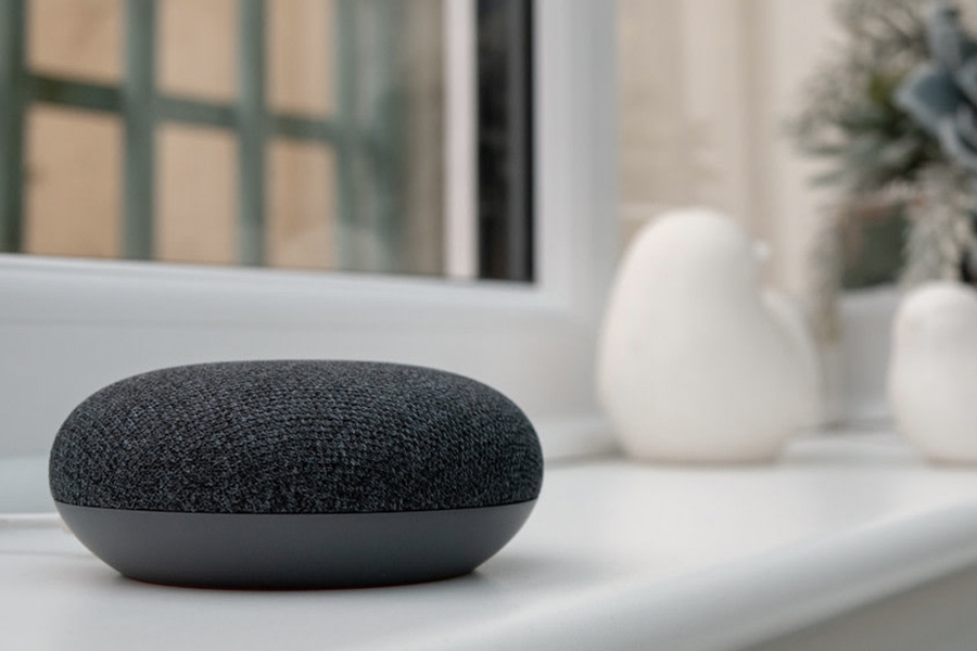 enceinte cpnnectée flou