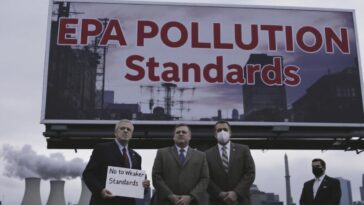 découvrez comment les responsables municipaux s'opposent à l'assouplissement des normes de pollution des centrales électriques proposé par l'epa. analyse des enjeux environnementaux et des conséquences sur la santé publique.