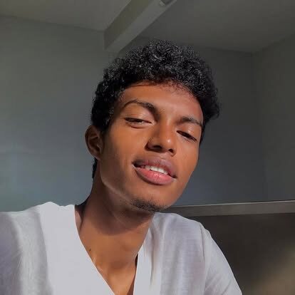 Hari R.