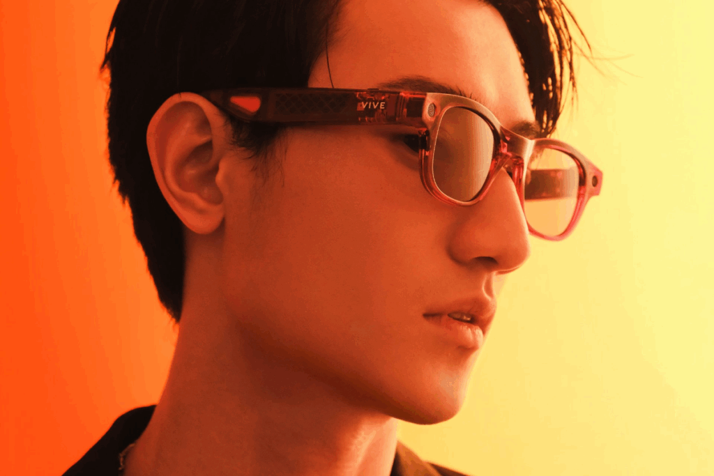 Les lunettes connectées de HTC vont-elles relancer la course à la réalité augmentée ?