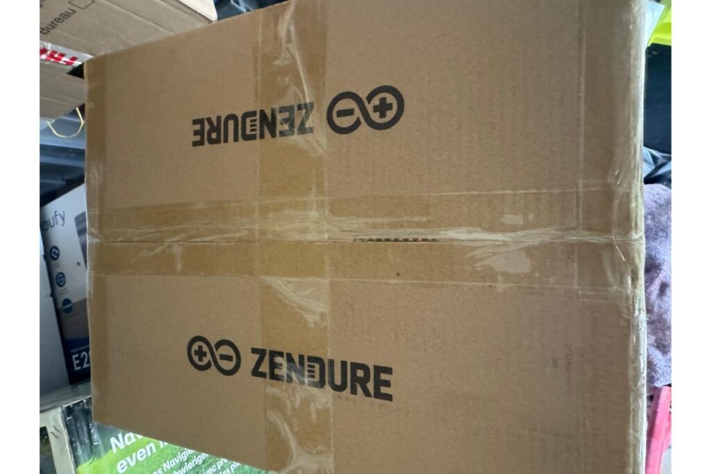 Carton de la batterie solaire