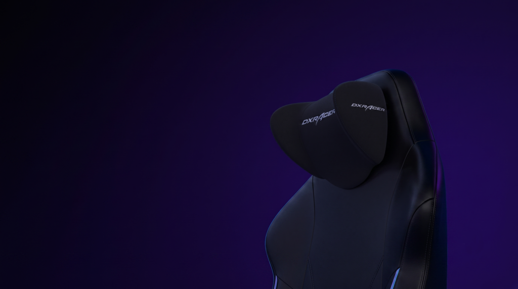Détail du repose-tête magnétique de la chaise gaming DXRacer Craft.
