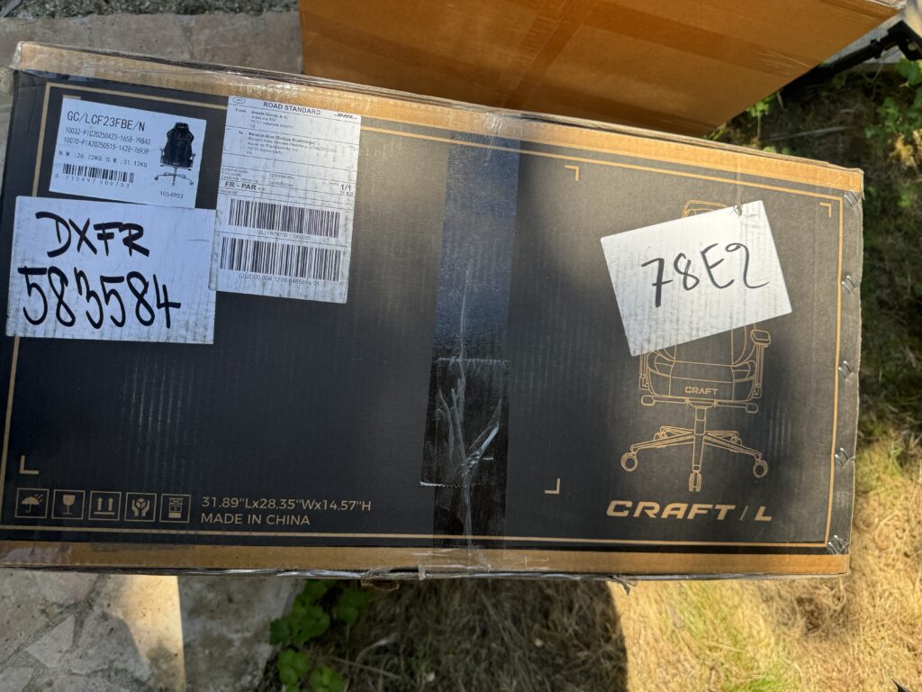 Carton d'emballage et de livraison de la DXRacer Craft.